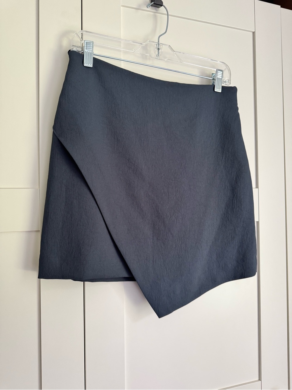 Aritzia Babaton Abiron Asymmetrical Wrap Mini Skirt Size 6